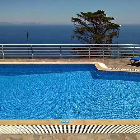 Madeira Канису